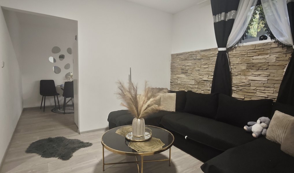 Prodej bytu 2+1 64 m², Vsetín – náhled fotky 6