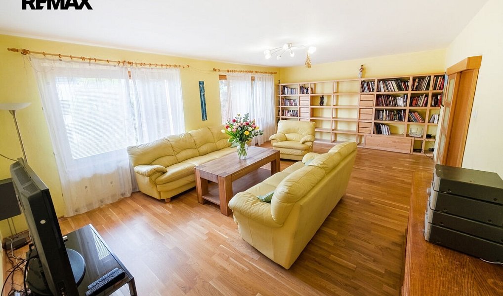 Prodej domu 250 m² s pozemkem 342 m², Praha – náhled fotky 14