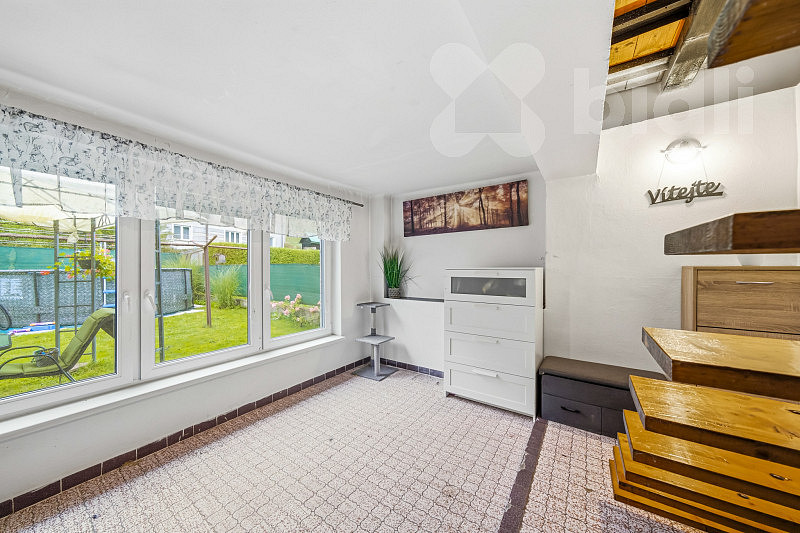 Prodej domu 246 m² s pozemkem 702 m² – fotografie 2
