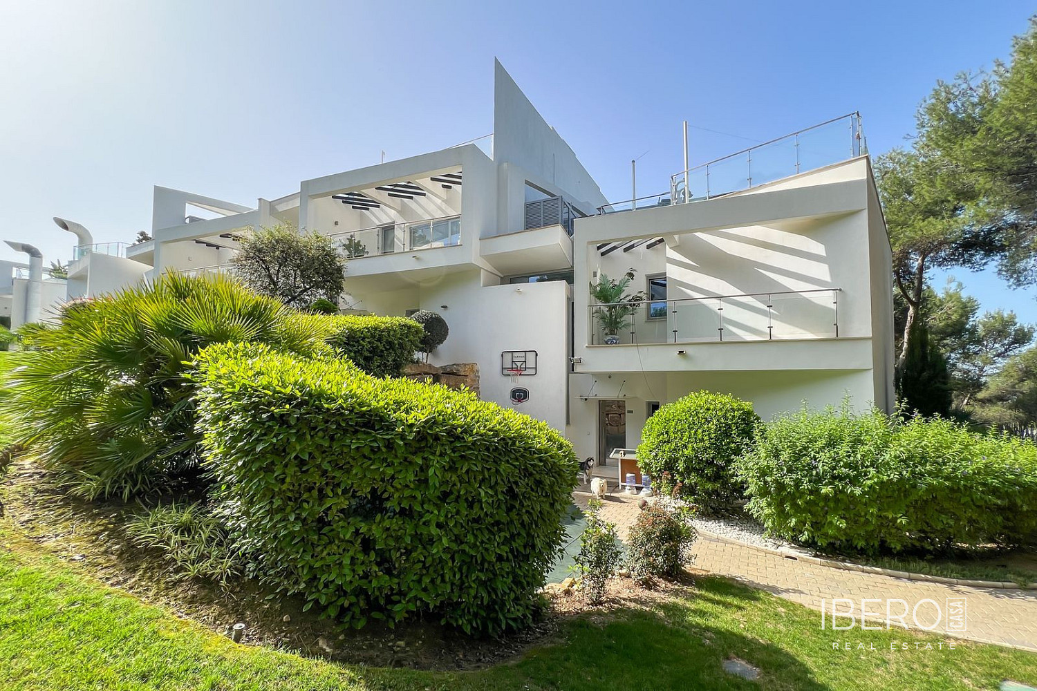 Prodej domu 567 m² s pozemkem 878 m² - Vista 2