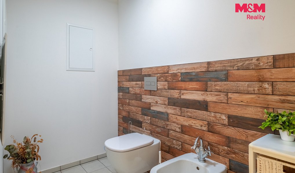 Prodej domu 429 m² s pozemkem 6 550 m², Jílovice – náhled fotky 24