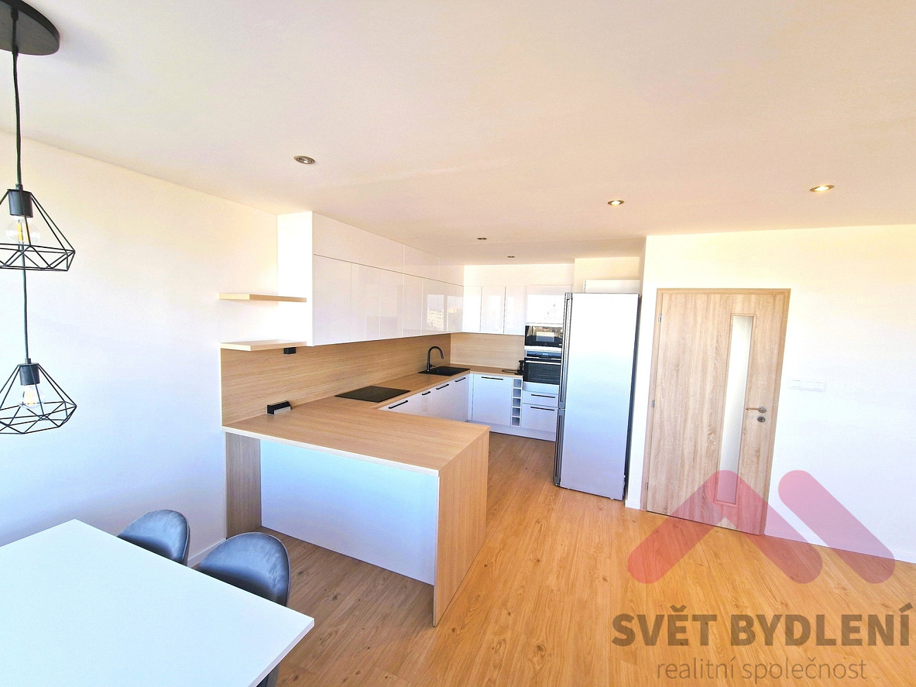 Pronájem bytu 3+kk 73 m² — photo 4