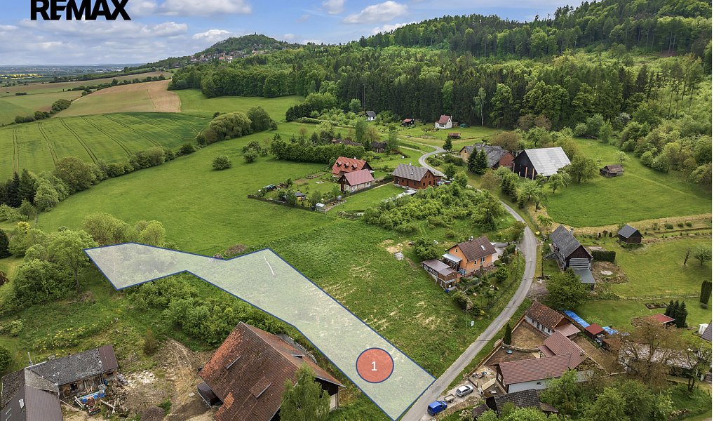Prodej stavebního pozemku 1 400 m², Podhradí – náhled fotky 4