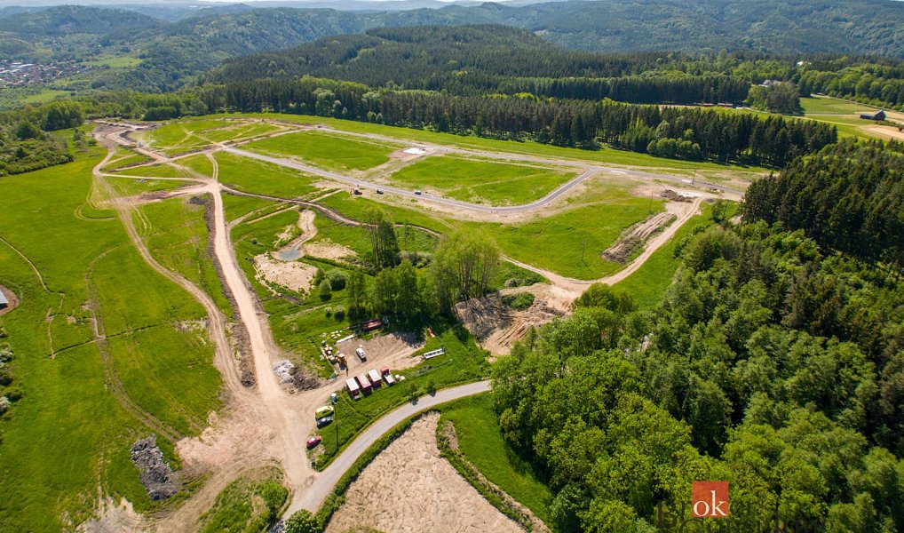 Prodej stavebního pozemku 918 m², Hory – náhled fotky 13