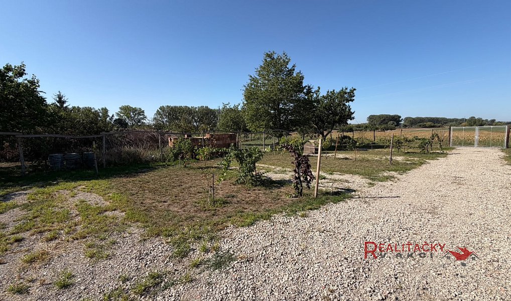 Prodej stavebního pozemku 1 129 m², Jevišovka – náhled fotky 7