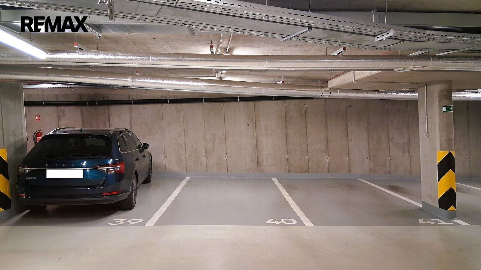 Prodej garážového stání 13 m2 – fotografie 2