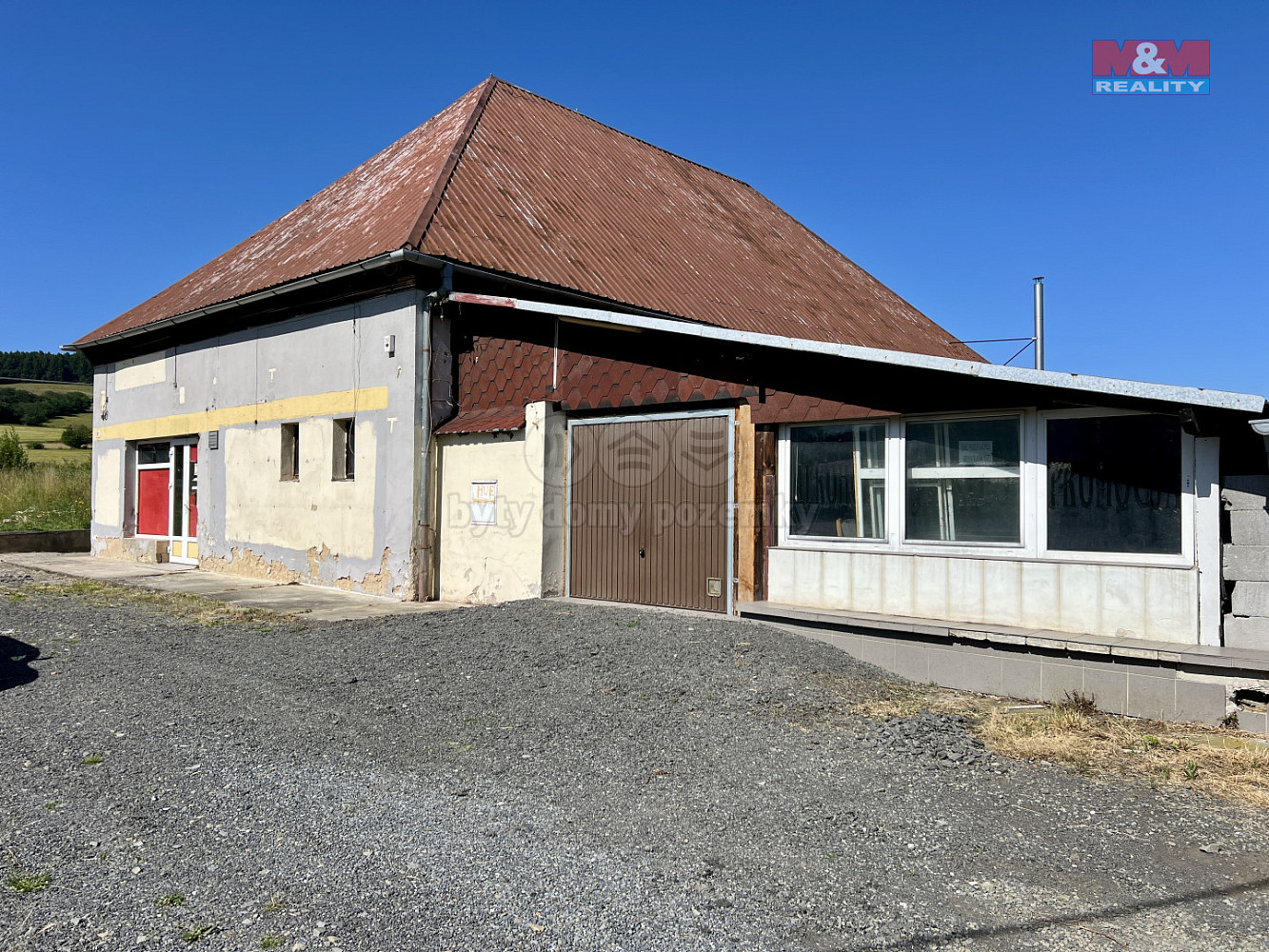 Prodej obchodních prostor 300 m²
