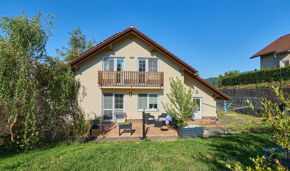 Prodej domu 141 m² s pozemkem 826 m², Mladé Buky – náhled fotky 27