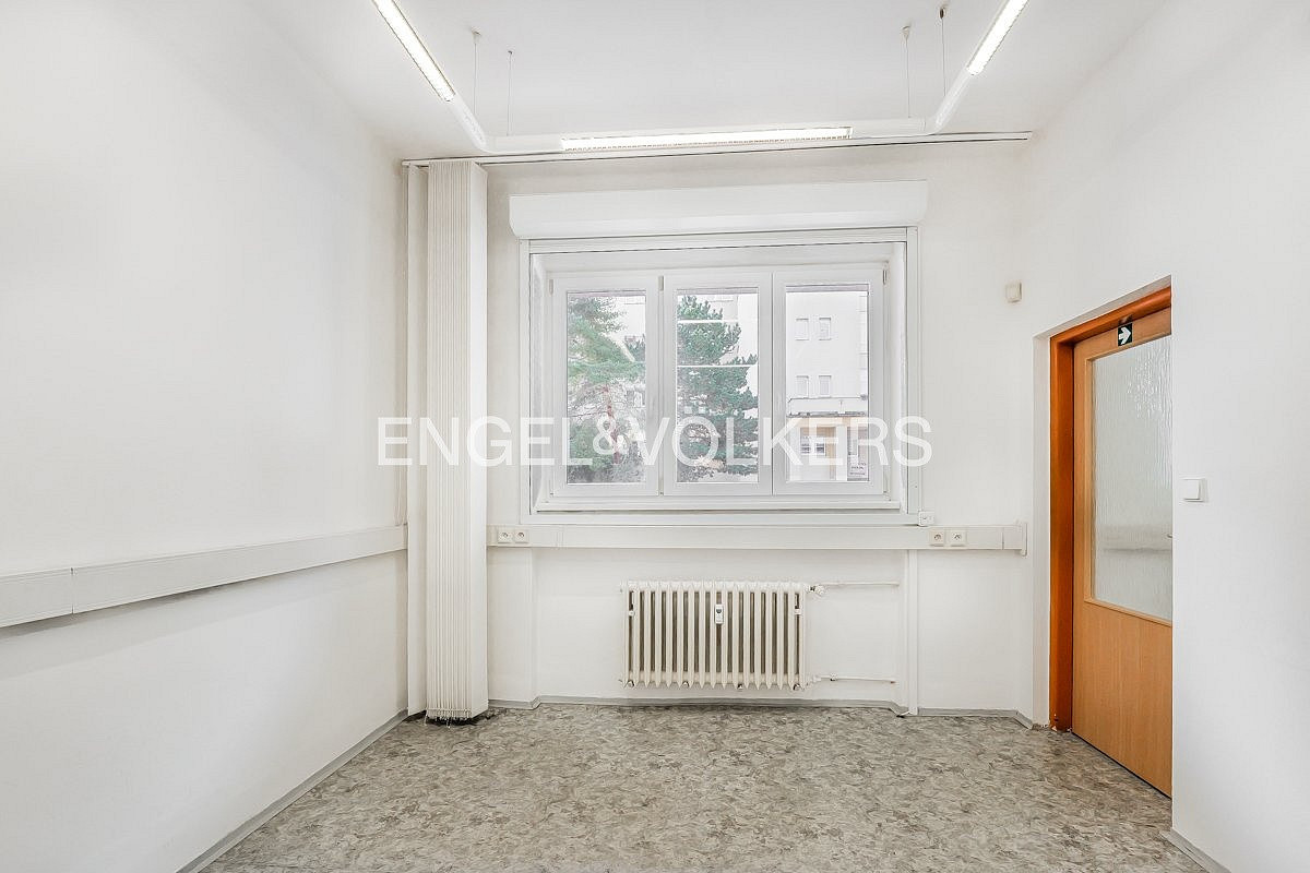 Pronájem komerčního objektu (jiného typu) 39 m² – fotografie 2