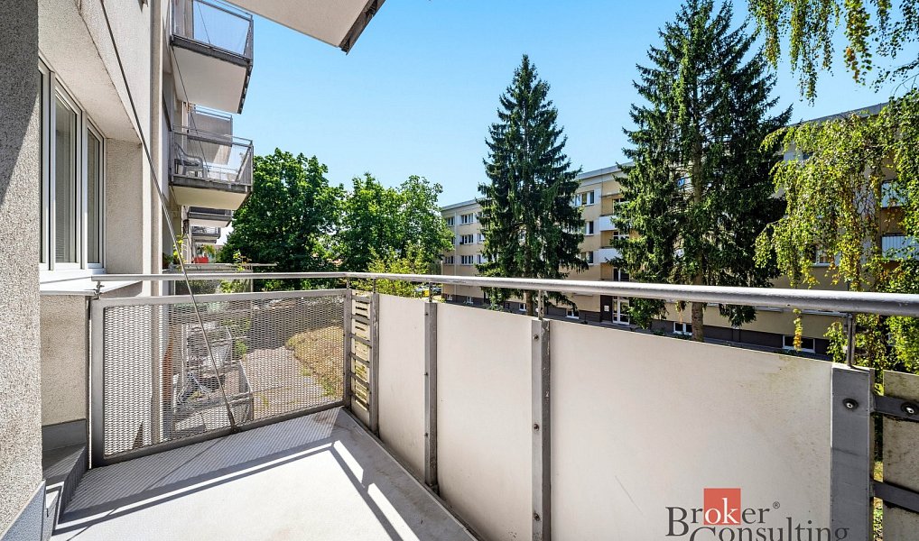 Pronájem bytu 3+1 56 m², Hradec Králové – náhled fotky 10