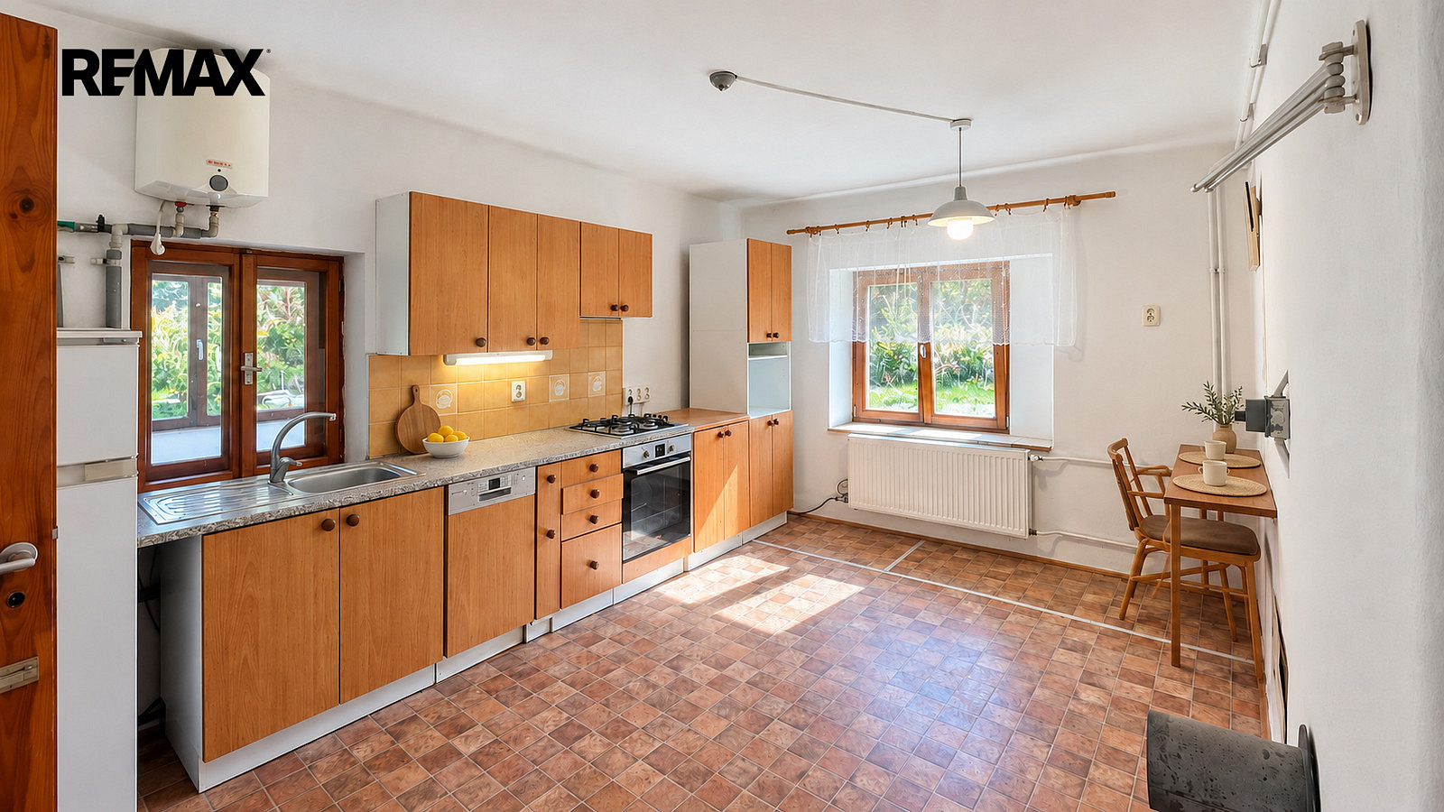 Prodej domu 130 m² s pozemkem 1 233 m² – fotografie 4