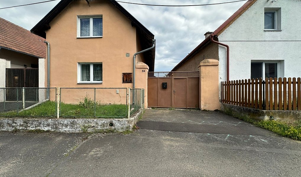 Prodej domu 90 m² s pozemkem 1 112 m², Chodouny – náhled fotky 2