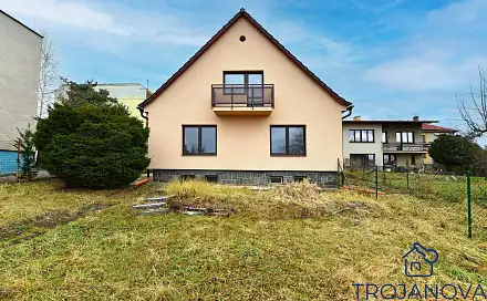 Prodej domu 250 m² s pozemkem 390 m², Nezvalova, Benešov