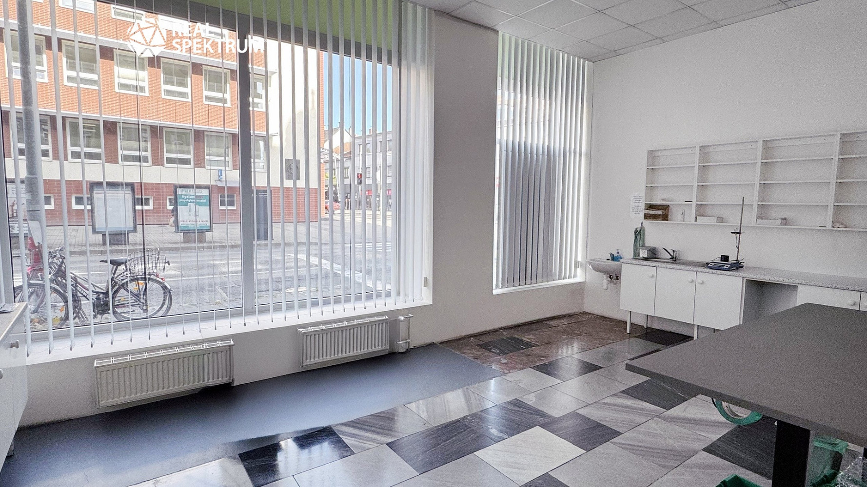 Prodej nájemního domu, činžáku 1 790 m² – fotografie 5