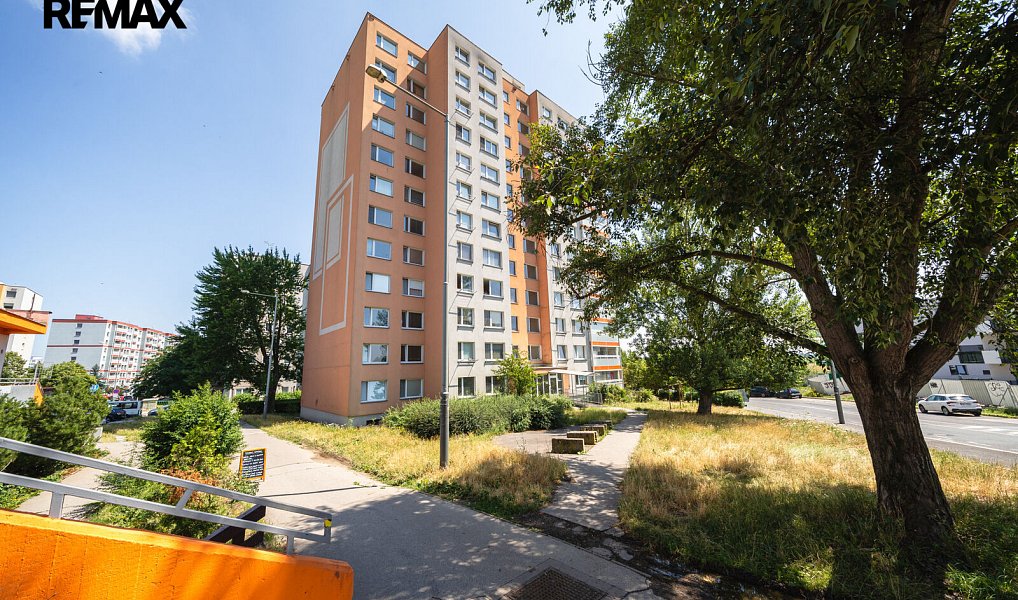 Prodej bytu 3+1 70 m², Praha – náhled fotky 21