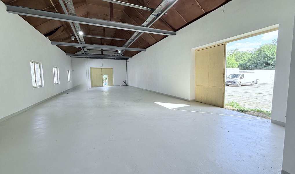 Pronájem skladovacích prostor 7 000 m², Veleň – náhled fotky 5