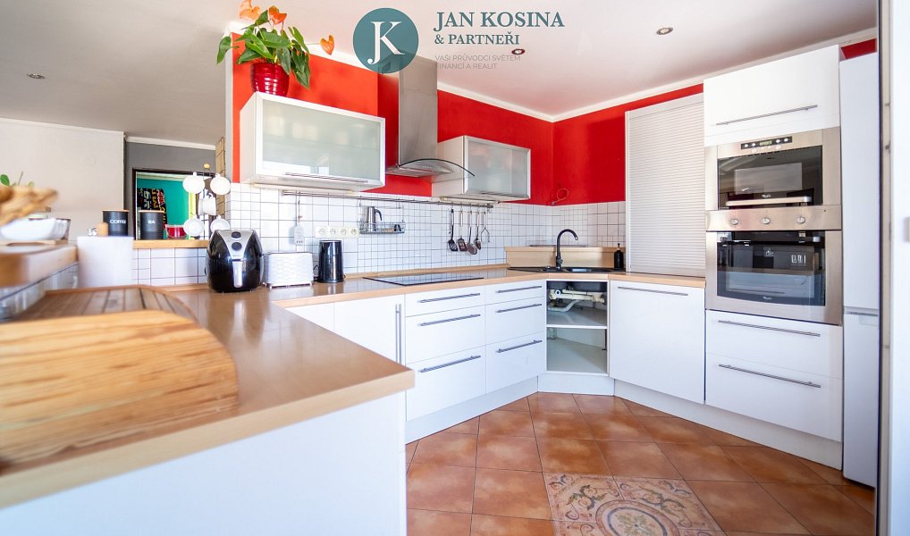 Prodej domu 235 m² s pozemkem 783 m², Budyně nad Ohří – náhled fotky 2