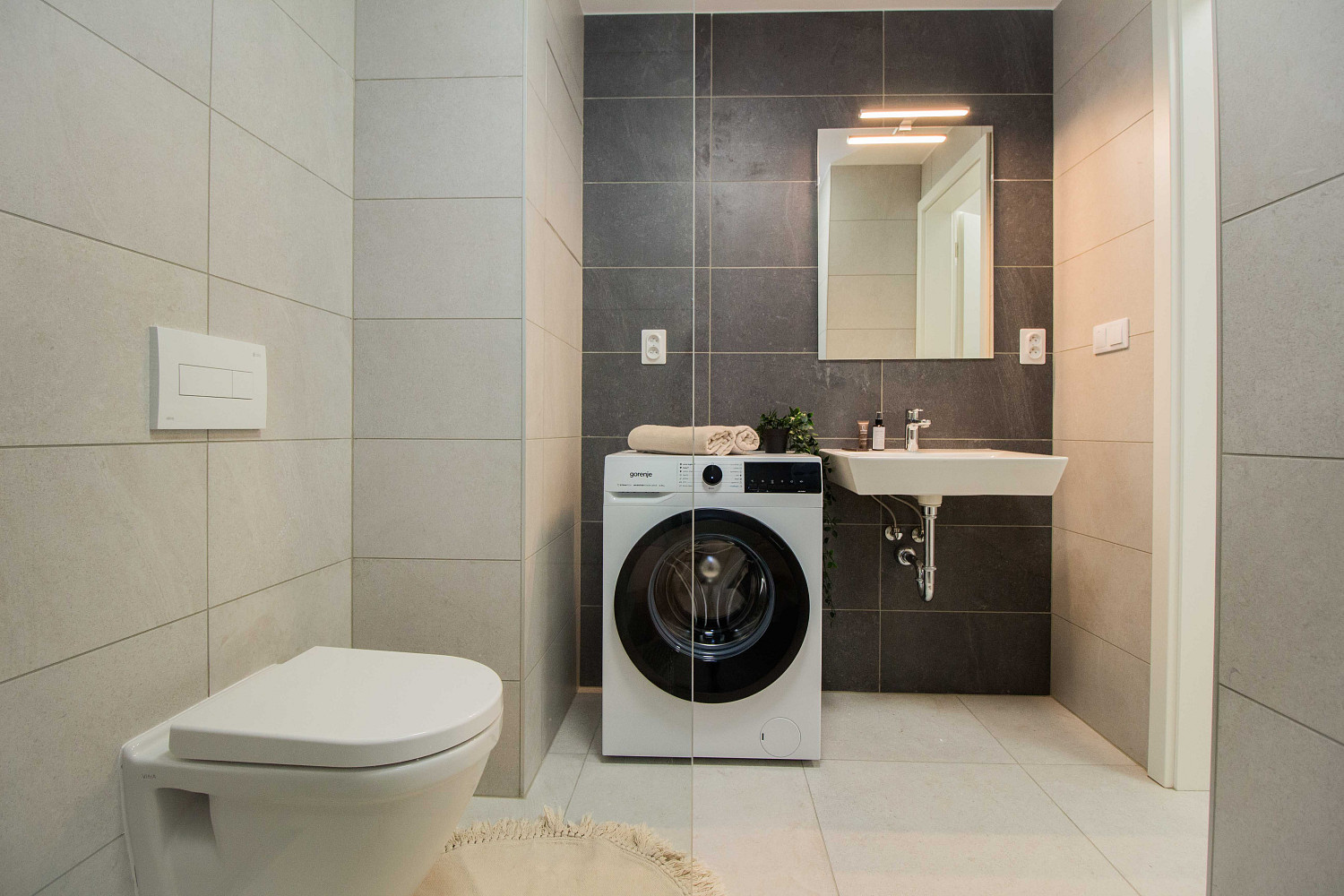 Pronájem bytu 1+kk 29 m² – fotografie 3