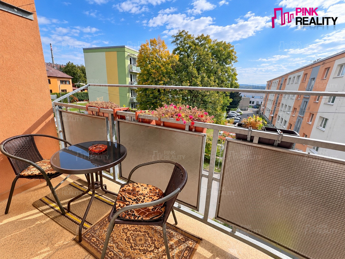 Pronájem bytu 2+kk 34 m² – fotografie 3