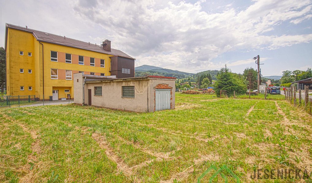 Prodej komerčního pozemku 1 608 m², Lipová-lázně – náhled fotky 4