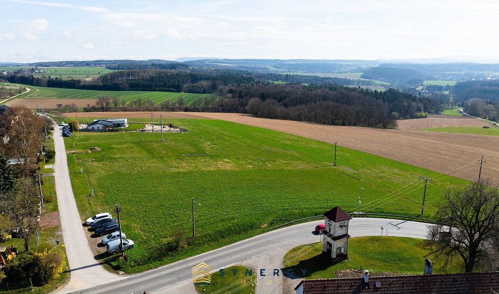 Prodej stavebního pozemku 1 504 m², Žernov – náhled fotky 4