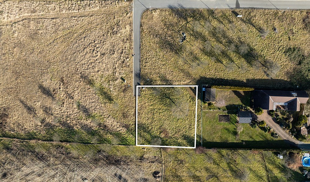 Prodej stavebního pozemku 749 m², Zlín – náhled fotky 9