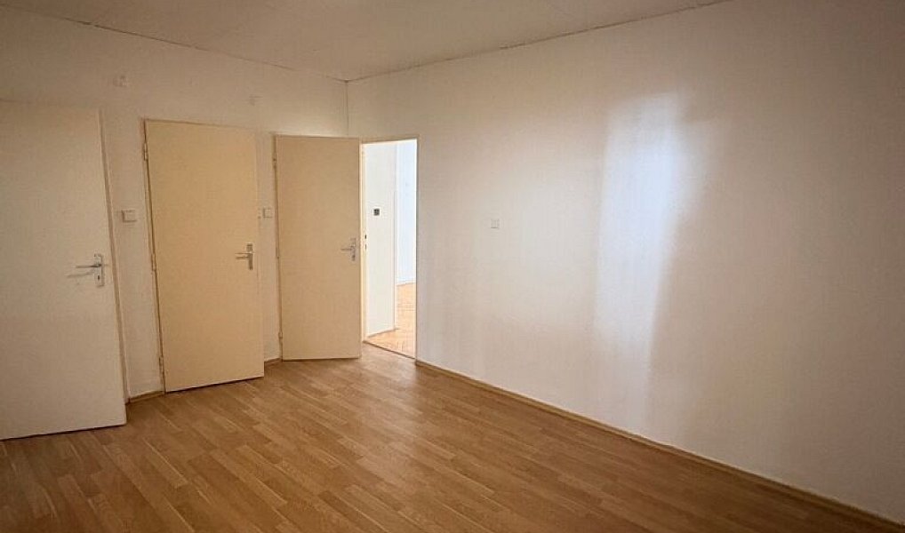 Prodej bytu 2+1 74 m², Praha – náhled fotky 20