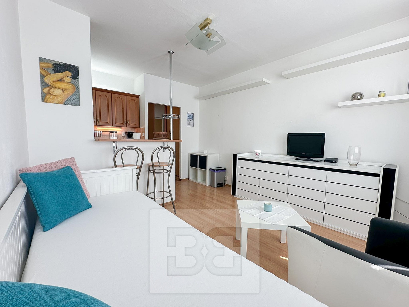 Pronájem bytu 1+kk 24 m² – fotografie 5