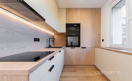 Prodej bytu 2+1 55 m², Vítězslava Nezvala, Most