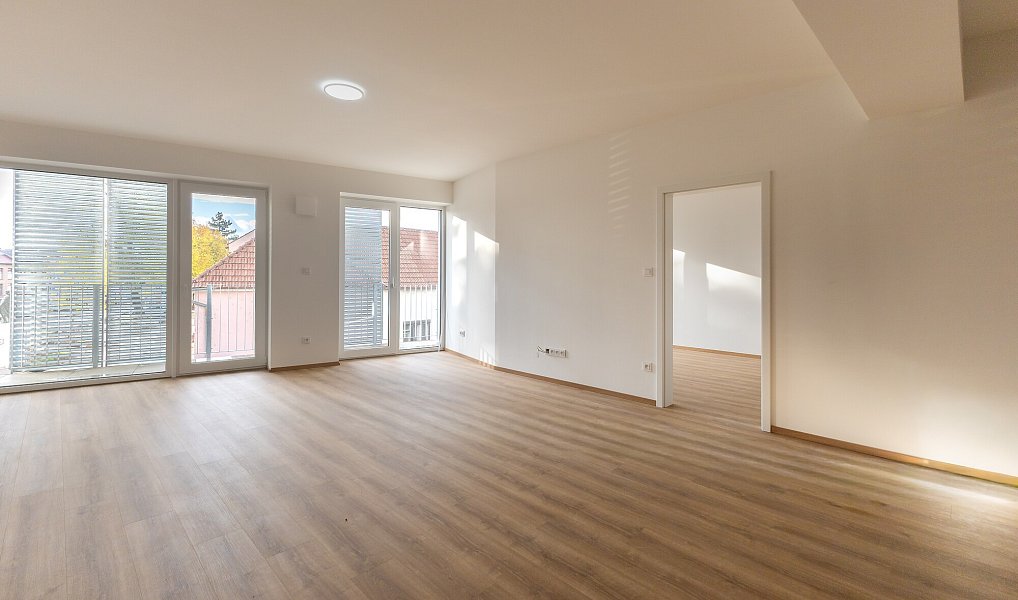 Pronájem bytu 2+kk 84 m², Staré Město – náhled fotky 3