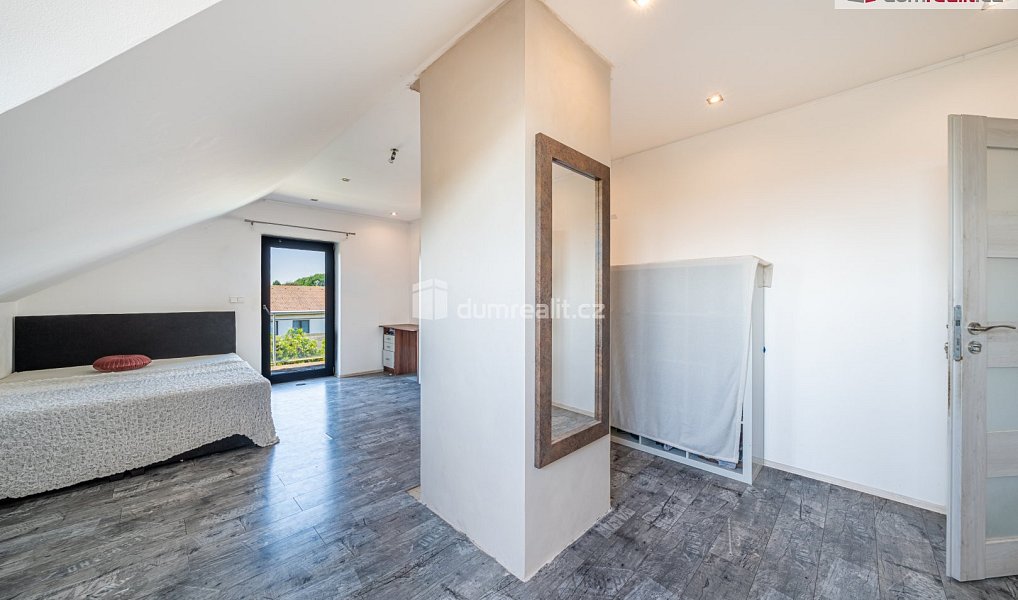 Prodej domu 159 m² s pozemkem 1 060 m², Záluží – náhled fotky 9