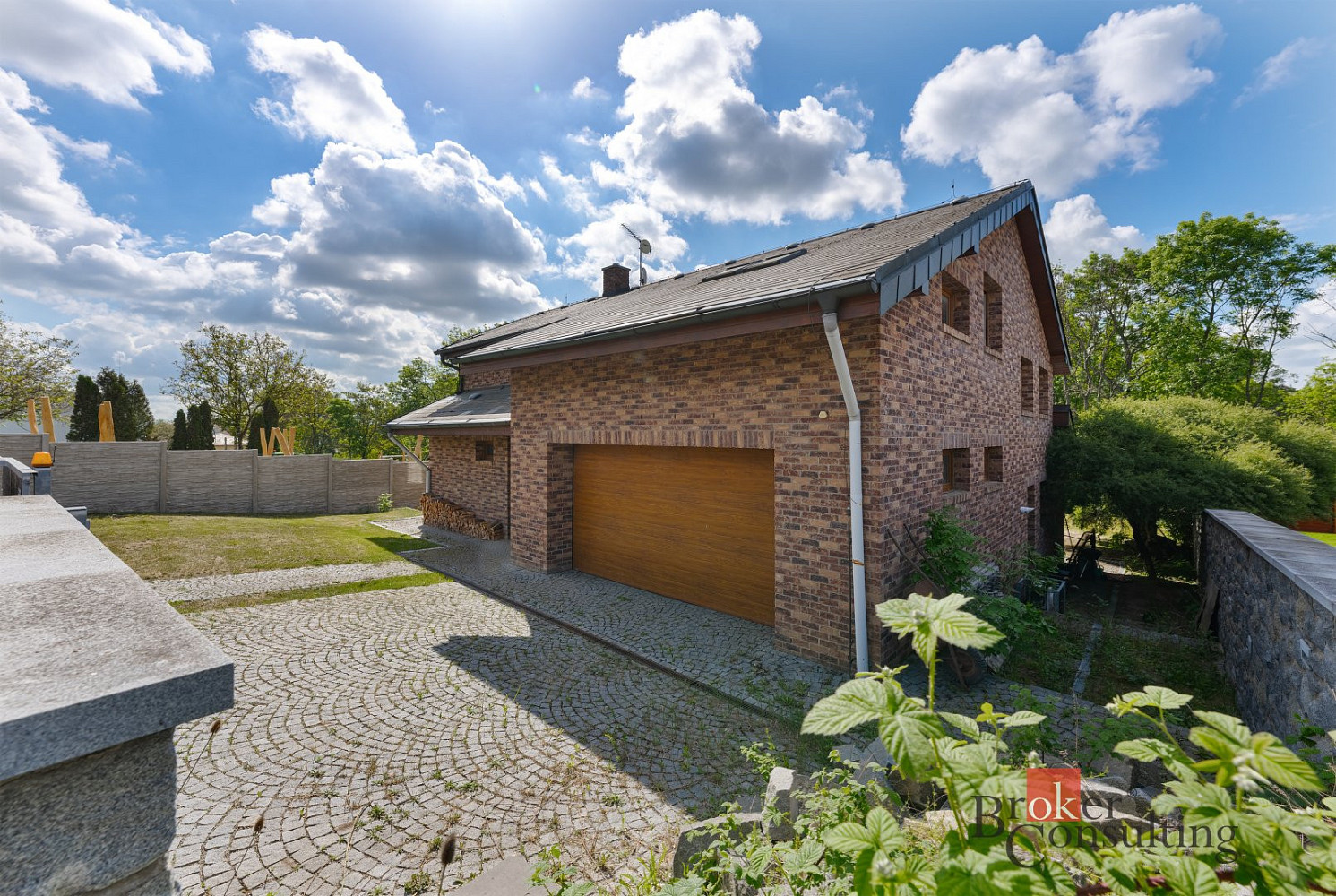 Prodej domu 256 m² s pozemkem 844 m²