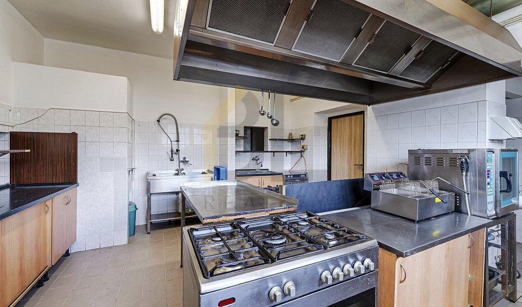 Prodej restaurace 299 m², Hodonín – náhled fotky 15
