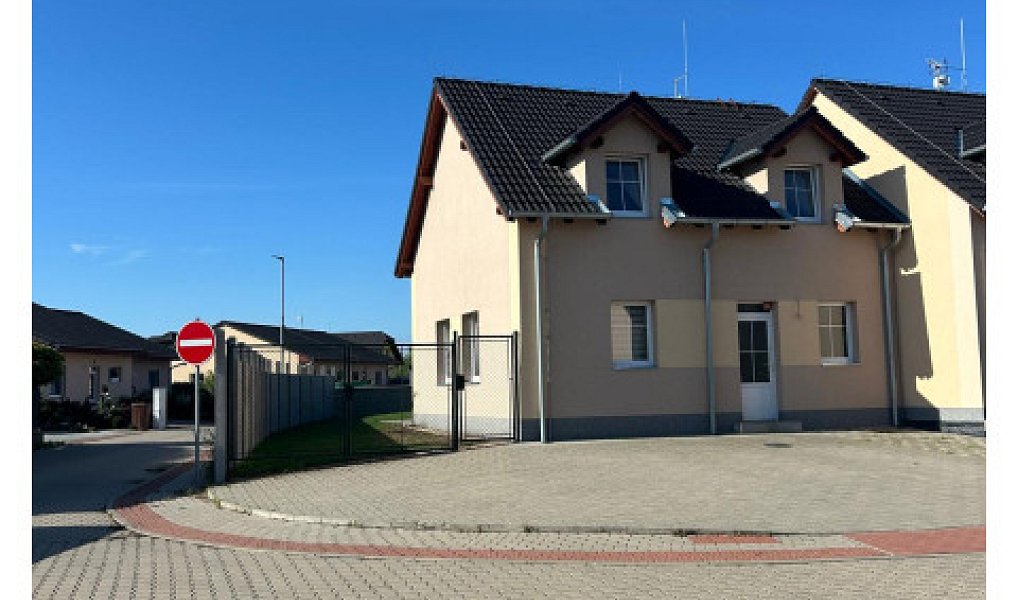 Pronájem domu 120 m² s pozemkem 700 m², Postřižín – náhled fotky 15