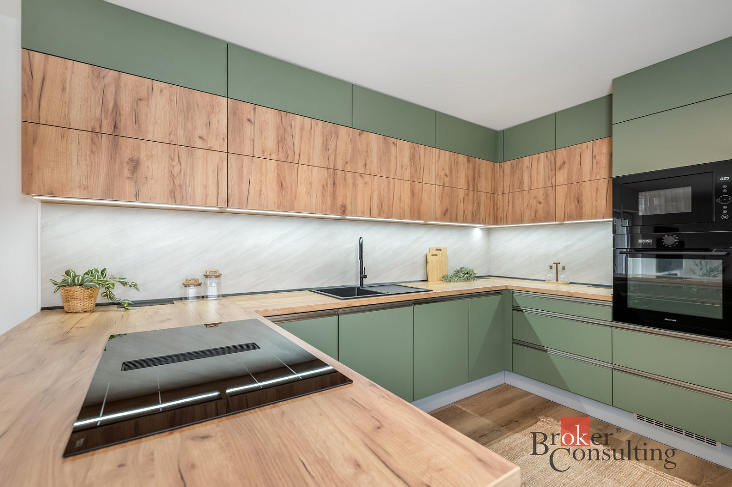 Prodej domu 199 m² s pozemkem 2 699 m²