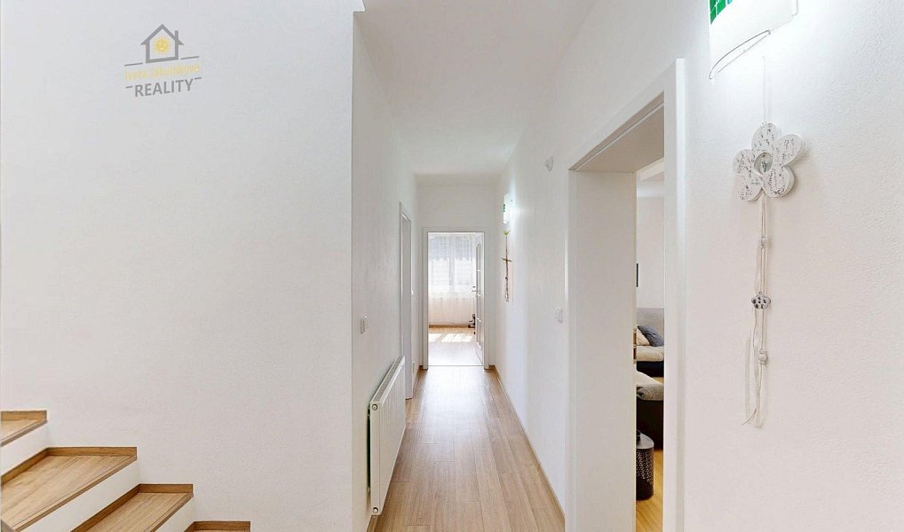 Prodej domu 220 m² s pozemkem 842 m², Bělá pod Bezdězem – náhled fotky 26