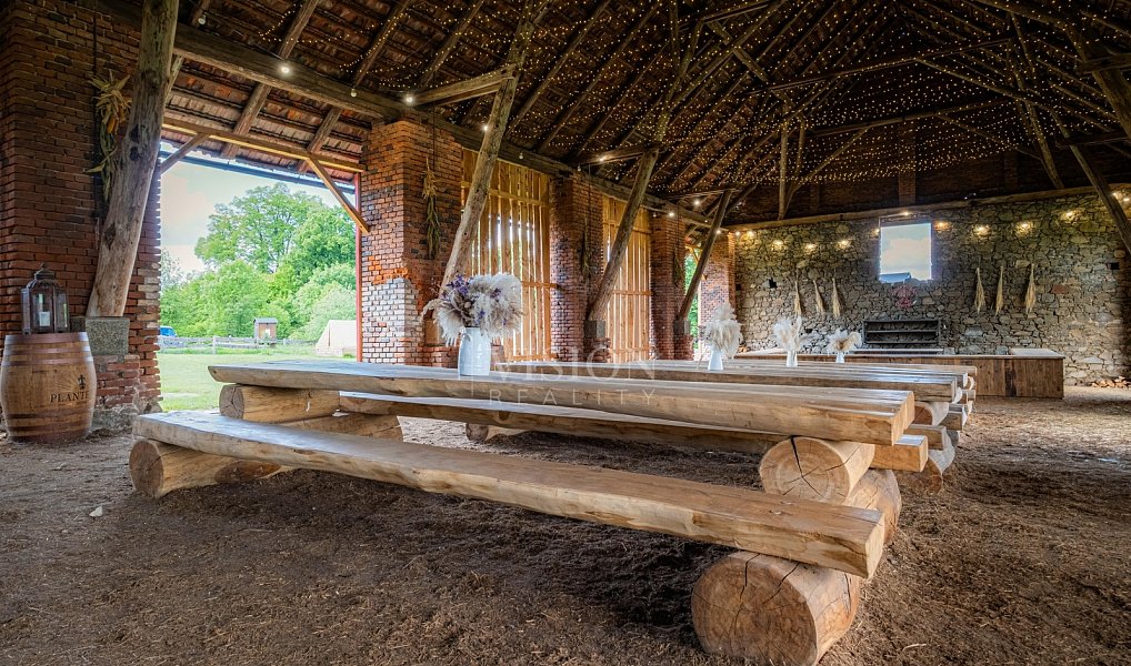 Prodej komerčního objektu (jiného typu) 350 m², Bystřice – náhled fotky 9