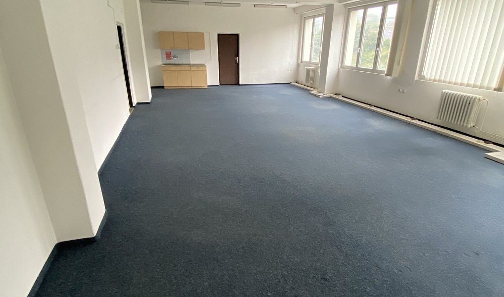 Pronájem kanceláře 774 m², Praha – náhled fotky 11