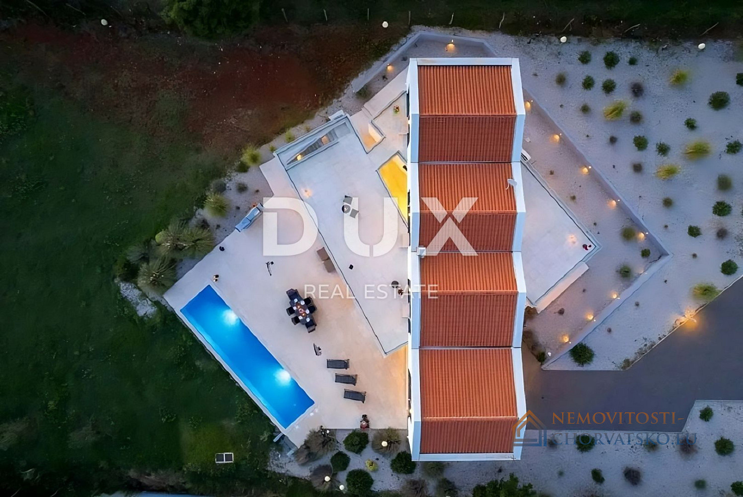 Prodej domu 454 m² s pozemkem 6 271 m² - Mehr