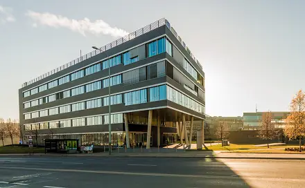 Pronájem kanceláře 200 m², Ořech