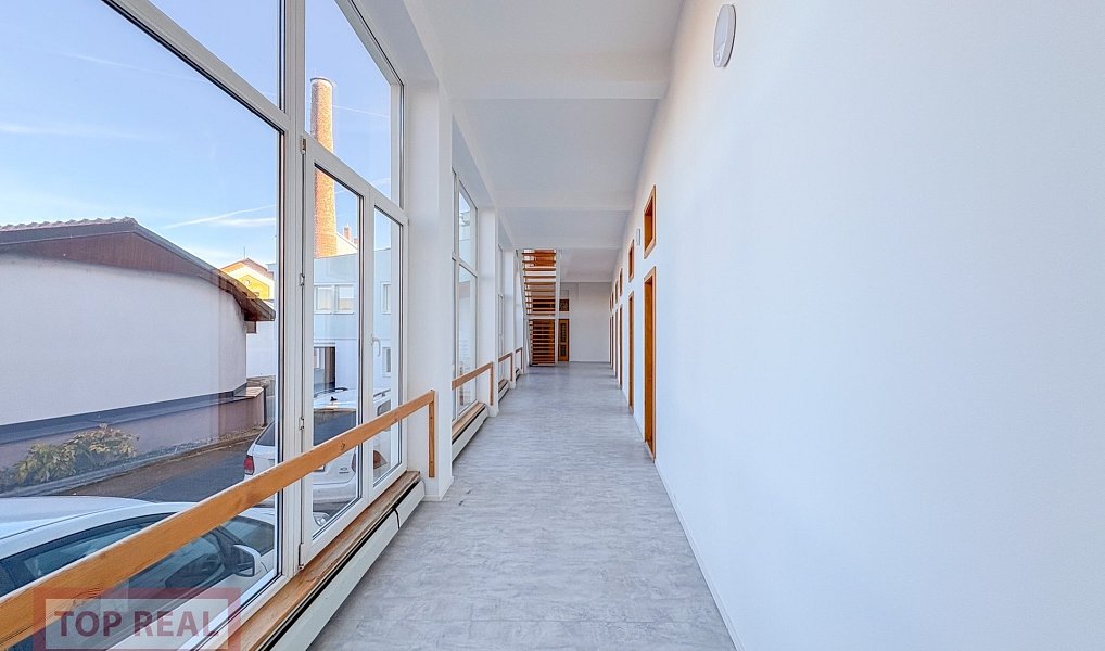 Pronájem bytu 1+kk 15 m², Kroměříž – náhled fotky 10