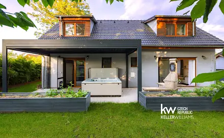 Prodej domu 145 m² s pozemkem 723 m², Srbkova, Zlonín, okres Praha-východ