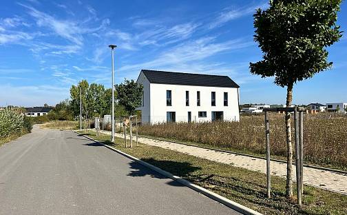 Prodej domu 150 m² s pozemkem 801 m², Pod Pramenem, Vysoký Újezd, okres Beroun
