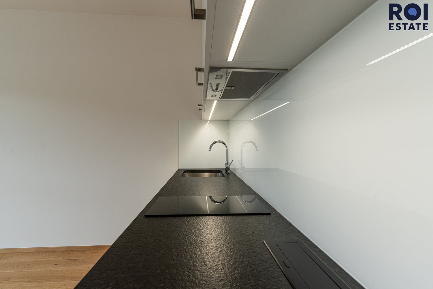 Pronájem bytu 1+kk 23 m² – fotografie 5