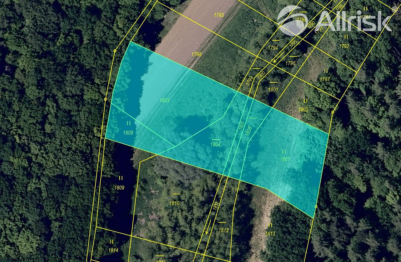 Prodej komerčního pozemku 3 225 m²
