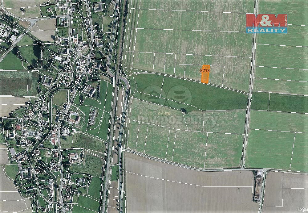 Prodej pole 965 m²