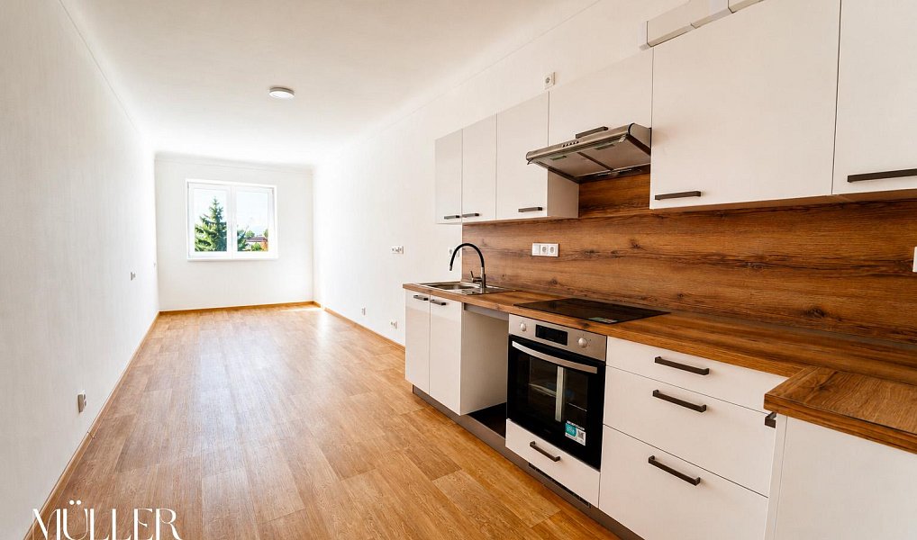 Pronájem bytu 1+kk 28 m², Dobruška – fotka 1 z 6