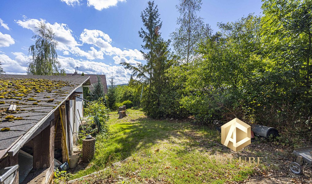 Prodej stavebního pozemku 1 211 m², Kamenice – náhled fotky 7