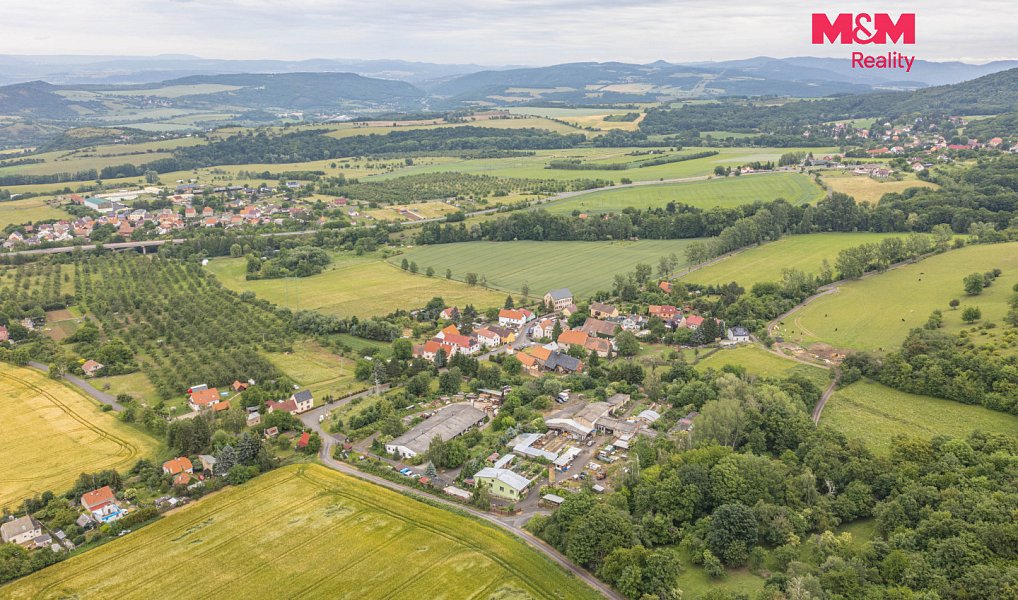Prodej domu 3 835 m² s pozemkem 18 052 m², Žalany – náhled fotky 2