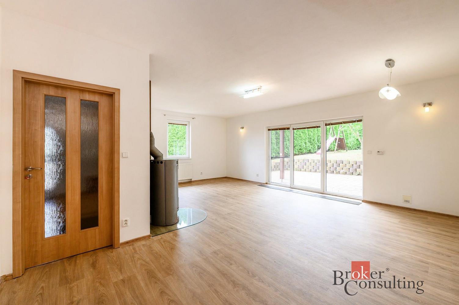 Prodej domu 130 m² s pozemkem 886 m² – fotografie 2